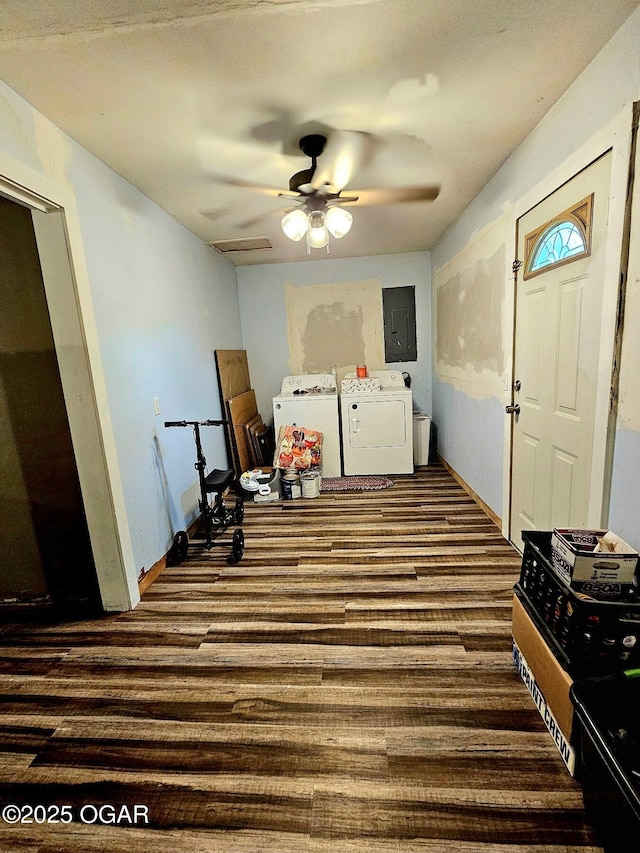 1109 Lincoln Ave, Baxter Springs, KS 66713 - entryway with washing machine and clothes dryer, electric panel, and a ceiling fan