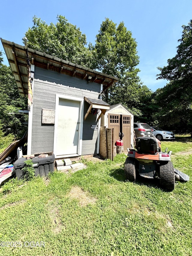 17568 Jordan Ln, Neosho, MO 64850 - view of shed