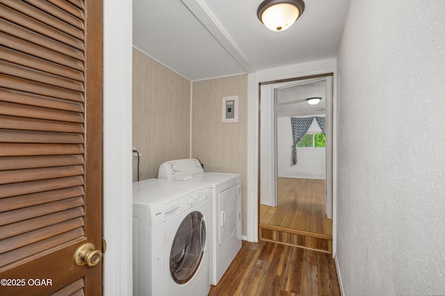 645 Worth St, Granby, MO 64844 - laundry room with independent washer and dryer and wood finished floors