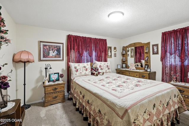 2015 W Zora St, Joplin, MO 64801 - bedroom featuring carpet flooring and a textured ceiling