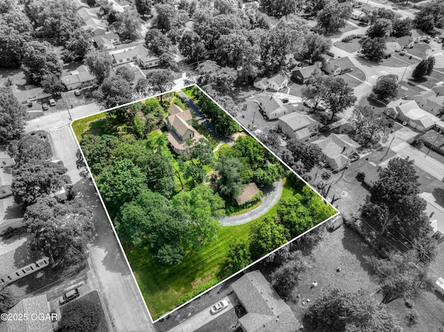 509 W Highland Ave, Carthage, MO 64836 - aerial view of residential area featuring property parcel outlined