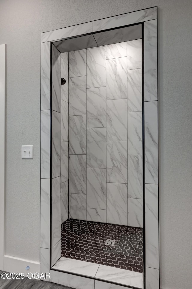 4313 W 28th Pl, Joplin, MO 64804 - full bathroom featuring a stall shower