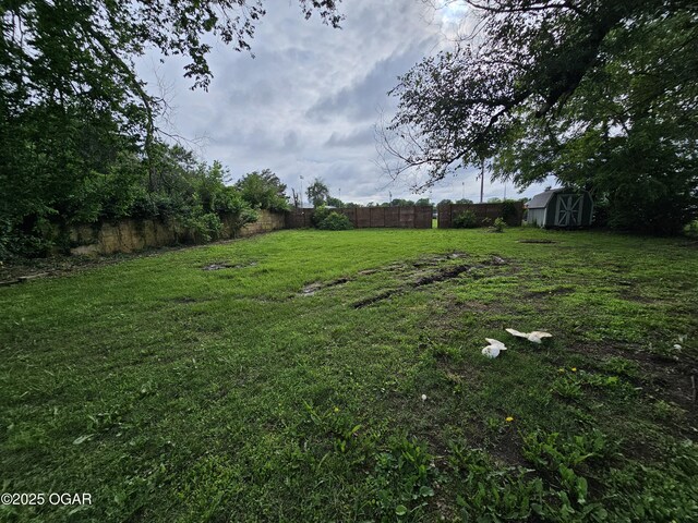 423 N Elizabeth St, Nevada, MO 64772 - photo 14