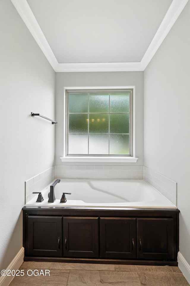 2102 S Greystone Sq, Oronogo, MO 64855 - bathroom featuring crown molding and a bath
