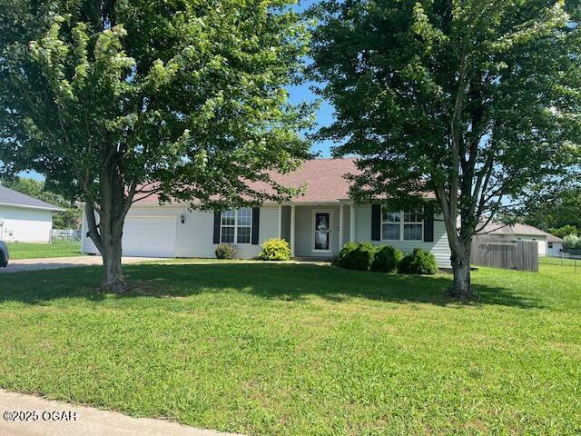 1341 E Airport Dr, Carthage, MO 64836 - photo 1
