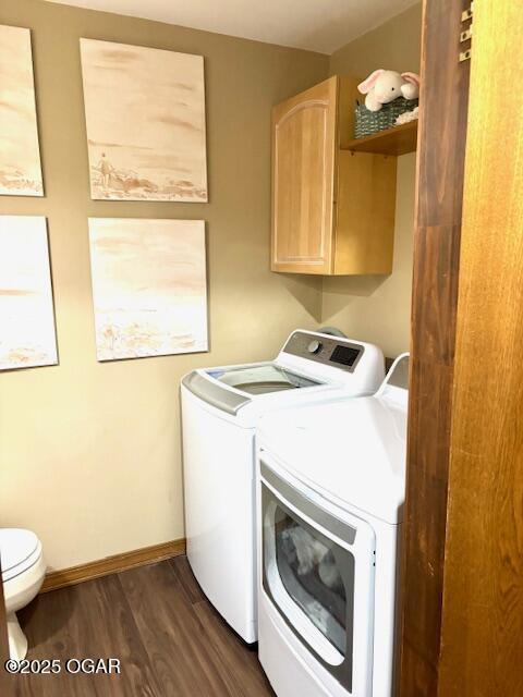 1606 Fairview Ave, Baxter Springs, KS 66713 - laundry room featuring independent washer and dryer and dark wood-style flooring