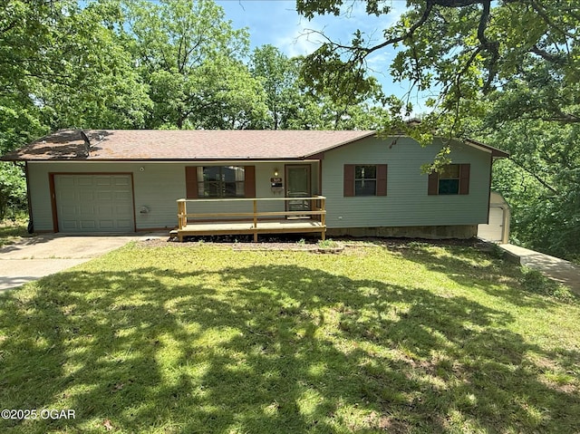 3619 Oak Ridge Dr, Joplin, MO 64804 - ranch-style home with an attached garage, a front yard, driveway, and covered porch