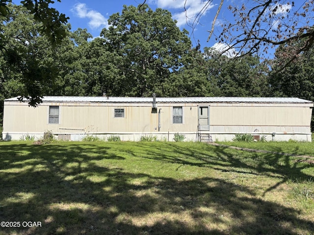 7575AND 7627 Amarillo Ln, Seneca, MO 64865 - view of front facade featuring a front lawn