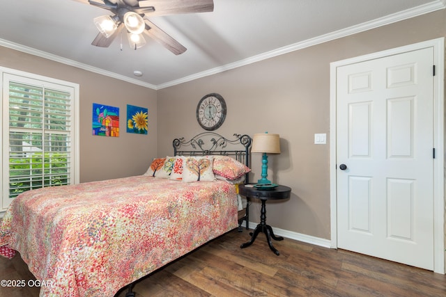 3101 Shore Dr, Grove, OK 74344 - bedroom featuring wood finished floors, crown molding, and ceiling fan