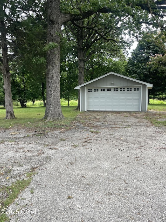 1701 S Kenser Rd, Joplin, MO 64801 - view of detached garage