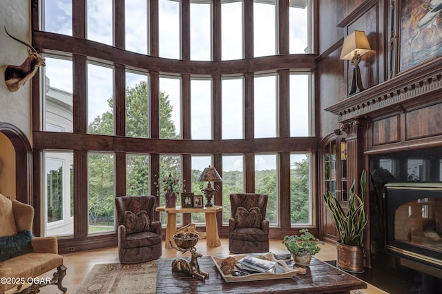 1126 Carrington Ter, Joplin, MO 64804 - living room featuring a towering ceiling