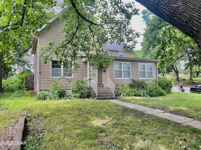 303 E Centennial Ave, Carthage, MO 64836 - view of front of property with a front yard
