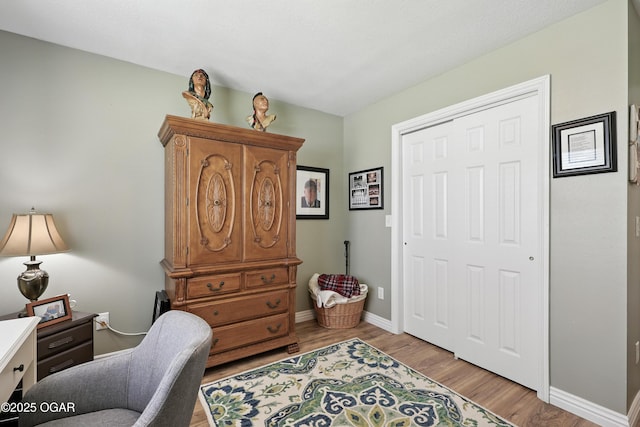 302 E 44th St, Joplin, MO 64804 - home office featuring light wood finished floors and baseboards