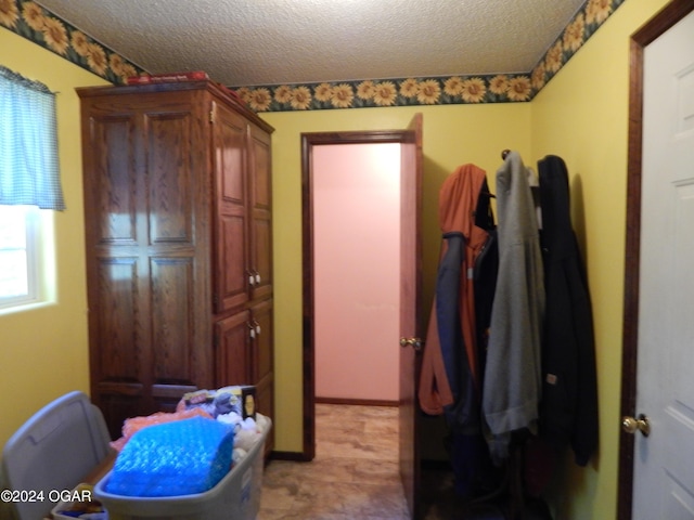 3065 Coyote Dr, Joplin, MO 64804 - bathroom featuring a textured ceiling