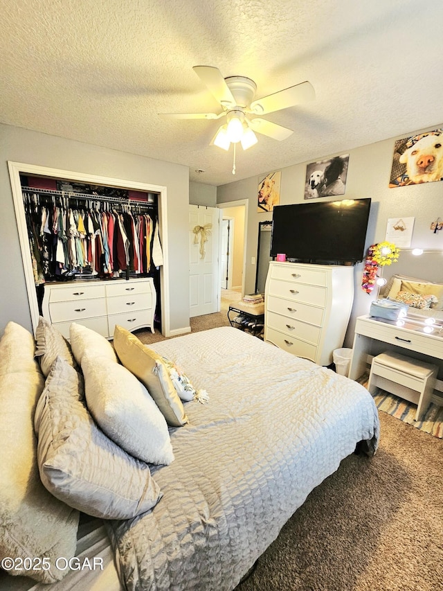 2813 Heartland Ave, Joplin, MO 64804 - carpeted bedroom featuring a textured ceiling, a closet, and ceiling fan