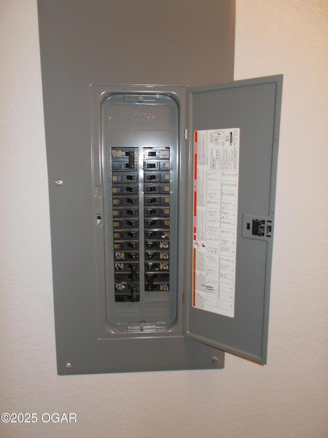 2705 S Michigan Ave, Joplin, MO 64804 - utilities featuring electric panel