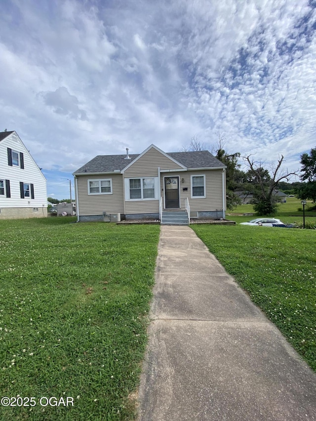 1324 Olive St, Carthage, MO 64836 - photo 1