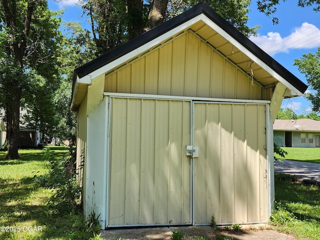 302 E 5th St, Lamar, MO 64759