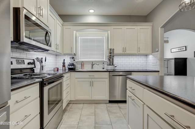 2258 S Greystone Sq, Webb City, MO 64870