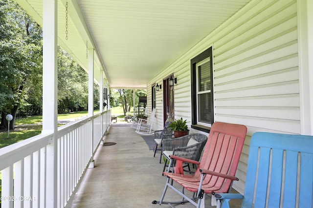 25327 Central Ave, Joplin, MO 64801 - view of covered porch