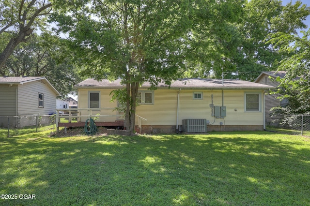 605 S Jefferson St, Webb City, MO 64870 - back of property featuring a fenced backyard and a deck