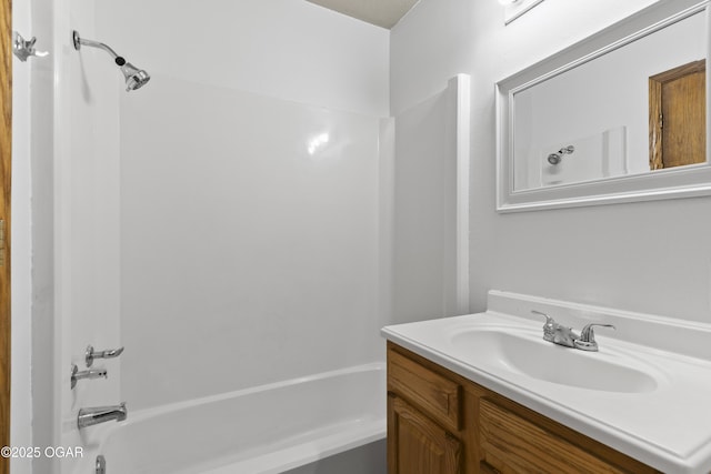 418 W Mccord St, Neosho, MO 64850 - bathroom featuring vanity and bathing tub / shower combination
