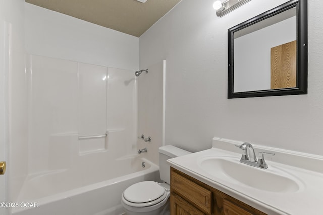 418 W Mccord St, Neosho, MO 64850 - full bath with shower / bathtub combination and vanity