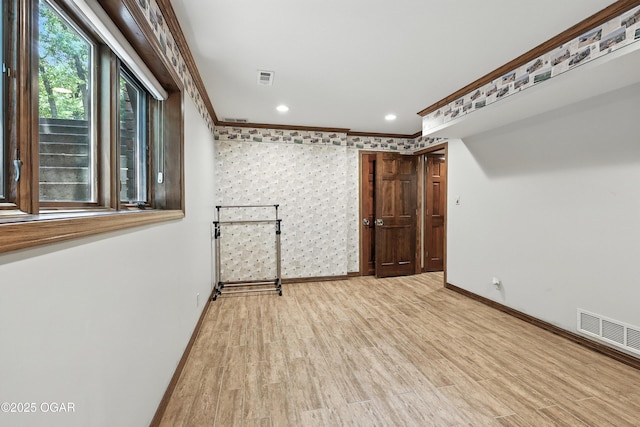 5623 Rivercrest Valley Dr, Joplin, MO 64804 - unfurnished room with crown molding, wood finished floors, and recessed lighting