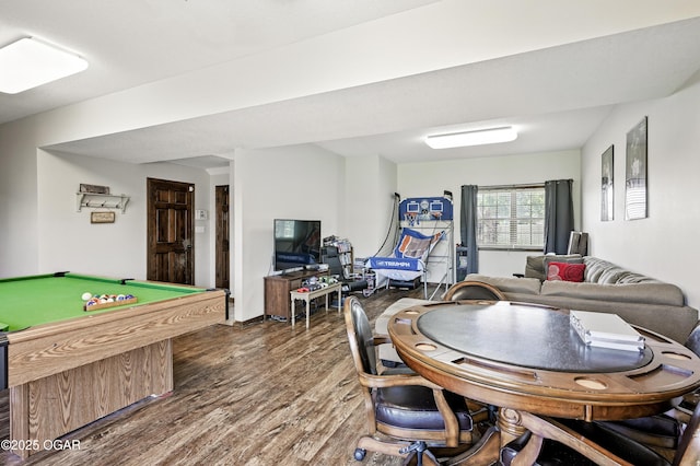2256 N Greystone Sq, Webb City, MO 64870 - playroom featuring wood finished floors and billiards