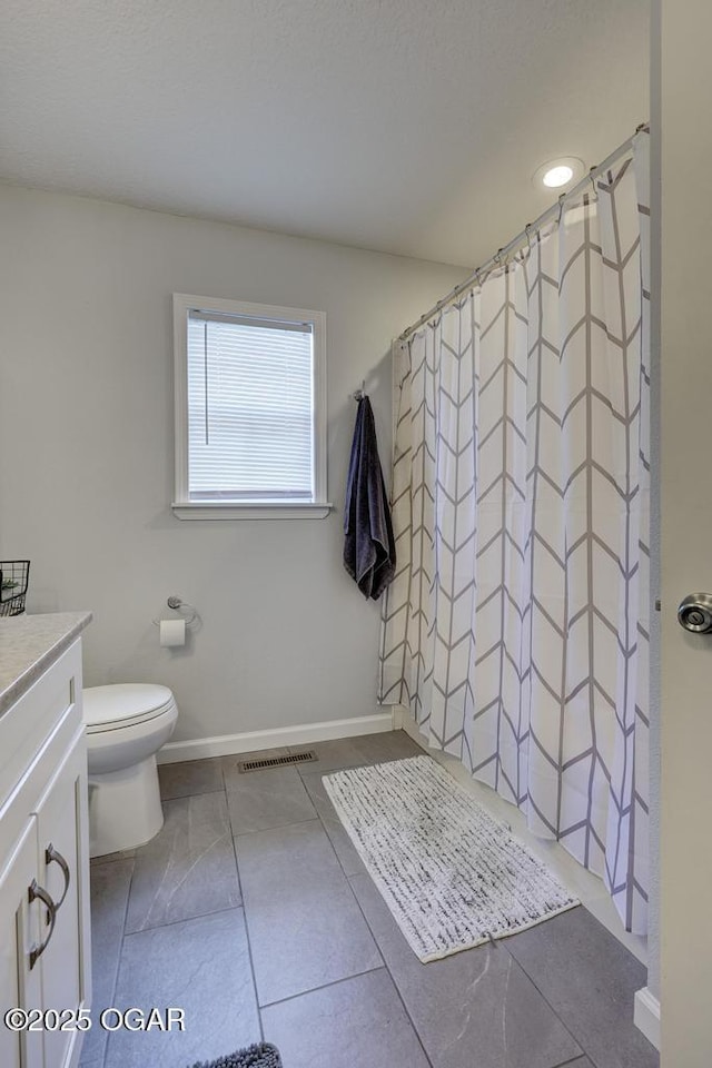 715 Wilson St, Webb City, MO 64870 - full bath with vanity and curtained shower