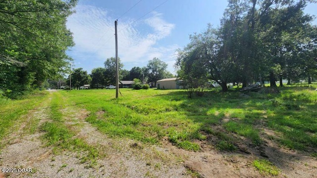 515 N 4th Ave, Columbus, KS 66725 - photo 4