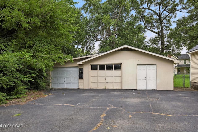 205 N High School Ave, Columbus, KS 66725 - photo 59