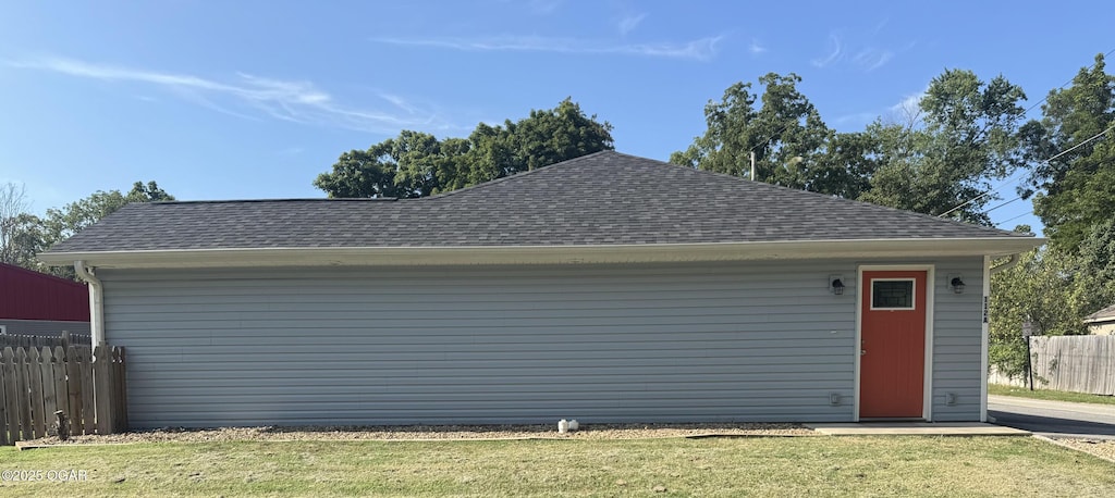 112 E 11th St, Carthage, MO 64836 - photo 1