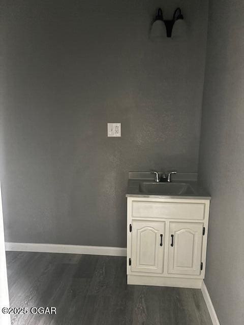 1023 Forest St, Carthage, MO 64836 - photo 8
