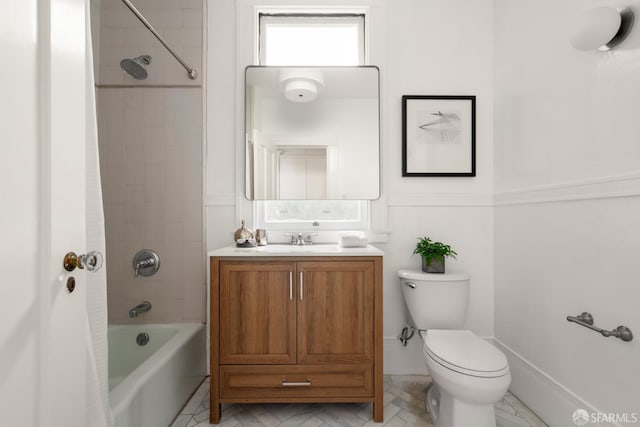1828 Grove St, San Francisco, CA 94117 - bathroom featuring toilet, vanity, and shower / tub combination