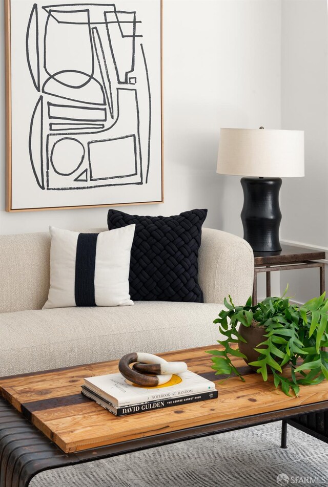 1828 Grove St, San Francisco, CA 94117 - view of living area
