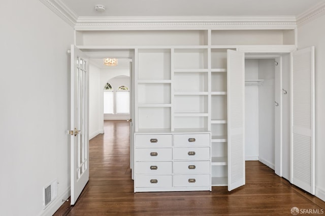 closet with visible vents