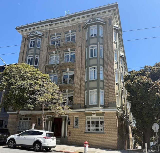 2299 Sacramento St Unit 15, San Francisco, CA 94115 - view of apartment building / complex