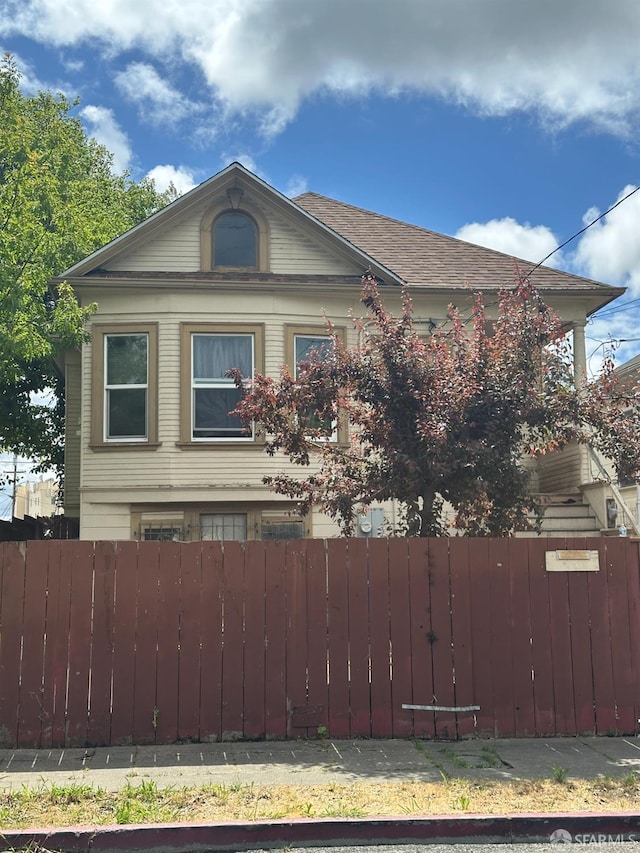 2140 27th Ave, Oakland, CA 94601 - view of side of property