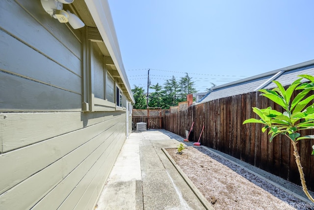 19652 Stanton Ave, Castro Valley, CA 94546 - fenced backyard with a patio