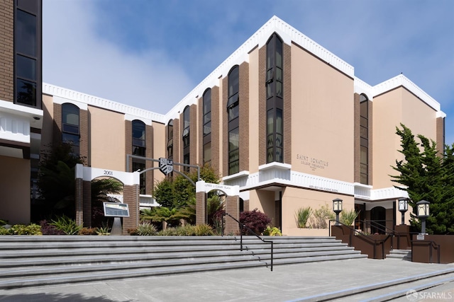 2277 33rd Ave, San Francisco, CA 94116 - view of building exterior