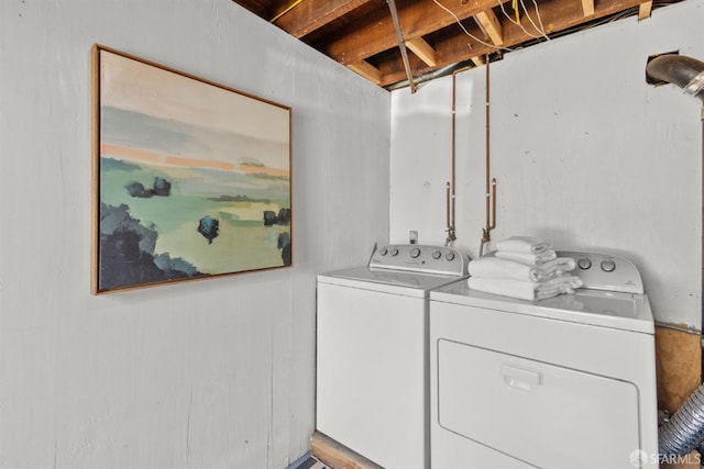 laundry room featuring independent washer and dryer
