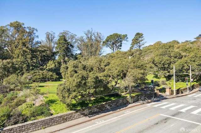 516 Stanyan St, San Francisco, CA 94117 - view of road featuring street lighting