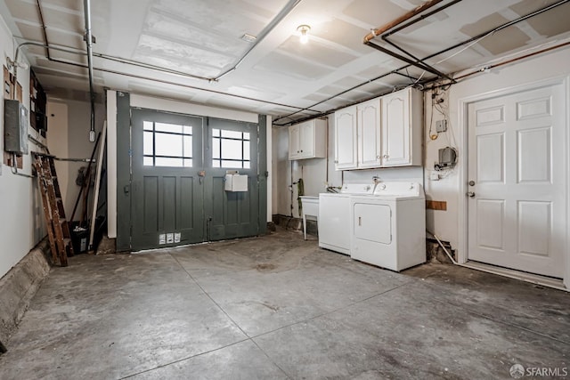 2375 31st Ave, San Francisco, CA 94116 - interior space featuring washer and dryer, a garage, and electric panel