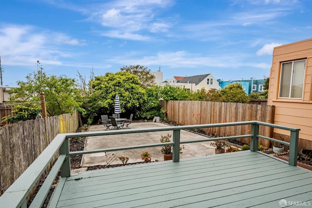 2375 31st Ave, San Francisco, CA 94116 - deck with a fenced backyard and outdoor dining space