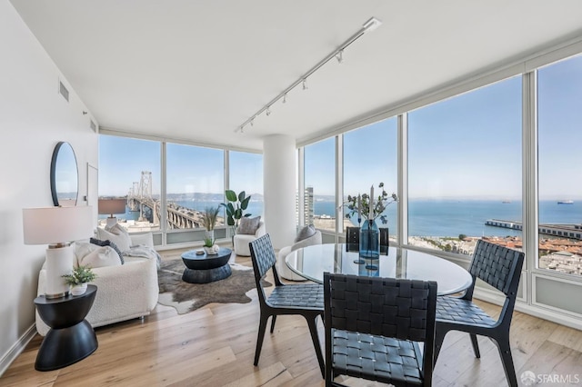 425 1st St Unit 1402, San Francisco, CA 94105 - sunroom with a water view and track lighting