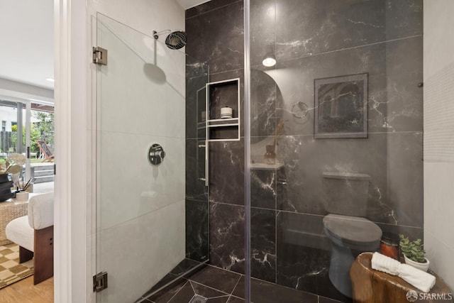 807 Vienna St, San Francisco, CA 94112 - full bath with a stall shower and toilet