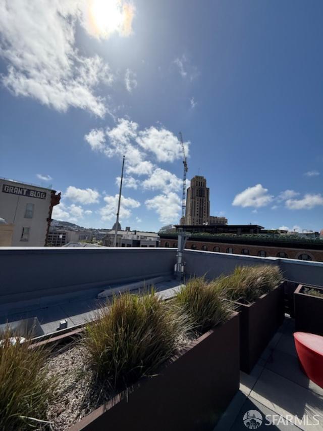 1075 Market St Unit 810, San Francisco, CA 94103 - exterior space with a balcony