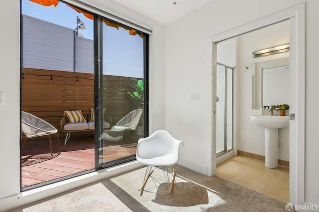 239 8th St Unit 14, San Francisco, CA 94103 - sunroom / solarium with a sink