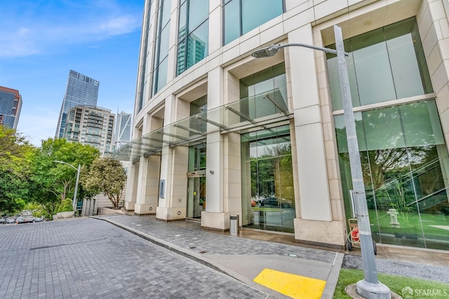 425 1st St Unit 1902, San Francisco, CA 94105 - property entrance